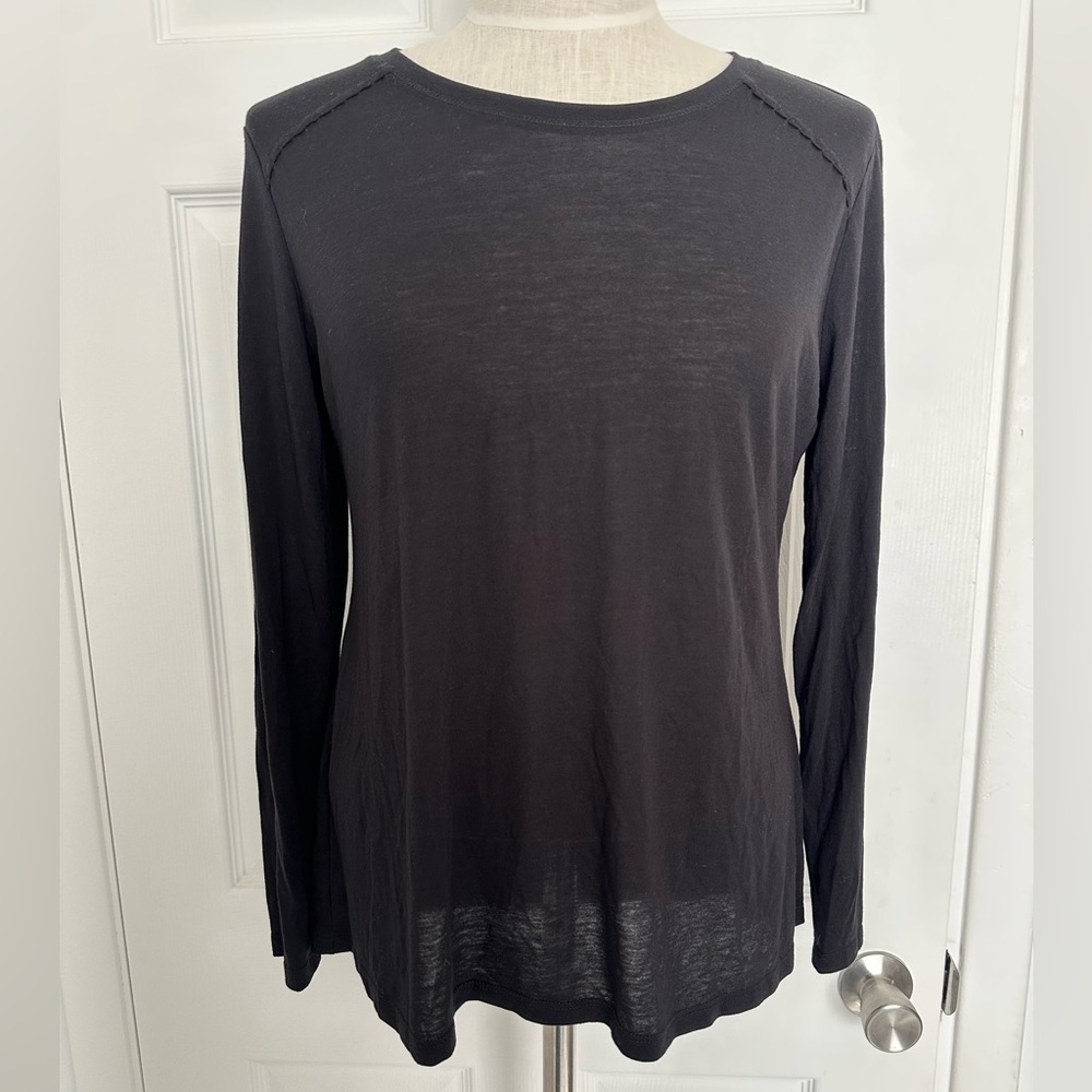 Old Navy Go Dry Cutout Long Sleeve Top